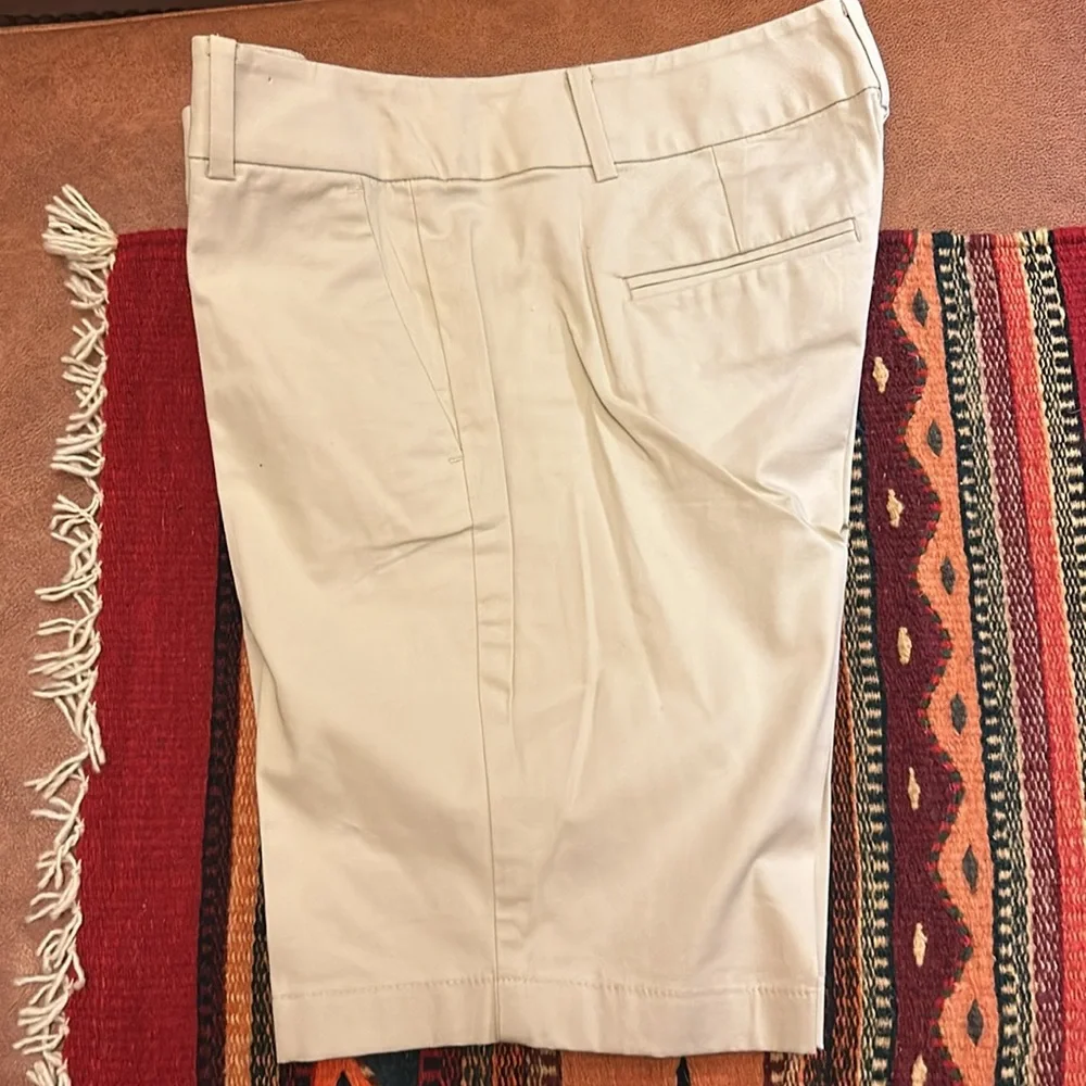 Ann Taylor BoardWalk Shorts, Size 4P, Tan, 98% Cotton, 2% Spandex, NWT